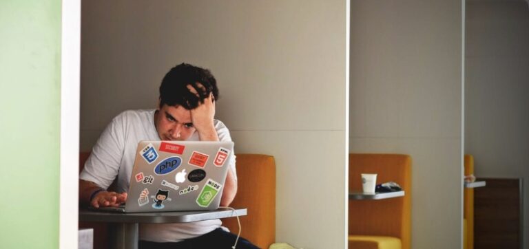 4 Ways to Fight Digital Fatigue and Maintain Balance