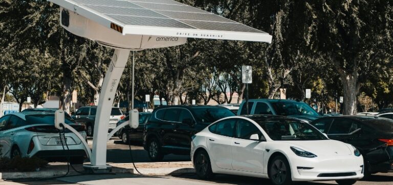 How Tech Evolution Has Become Crucial for EVs to Become Mainstream