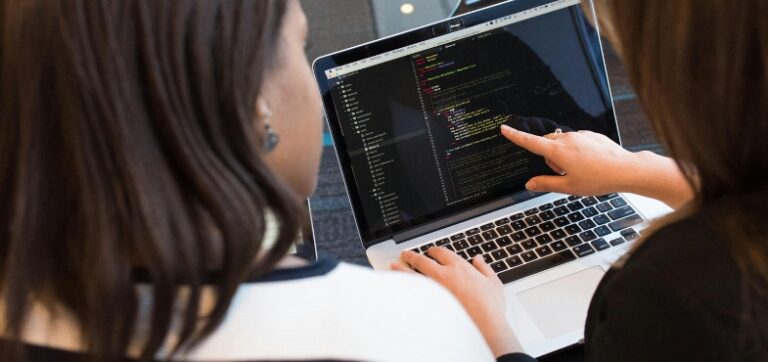 AI vs. Machine Learning in Automation: Comparing Efficiency