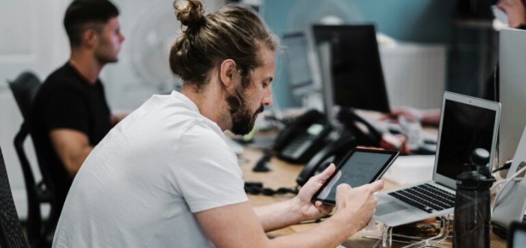 Why AI Cloud Computing Solutions Are the Future of Enterprise Intelligence