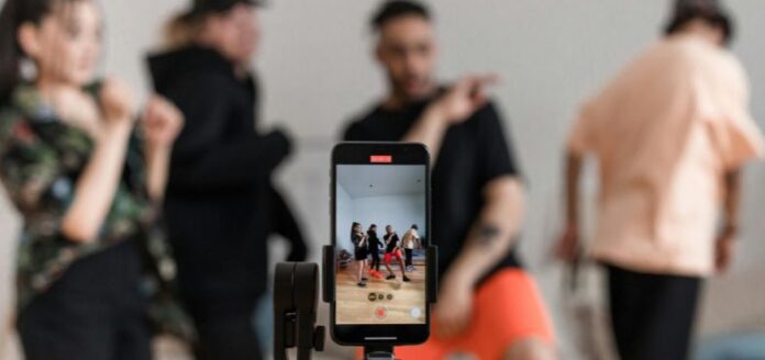 How Digital Streaming Platforms Support Independent Creators