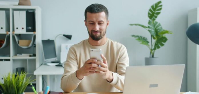 How VoIP Internet Phone Systems Reduce Costs and Boost Productivity